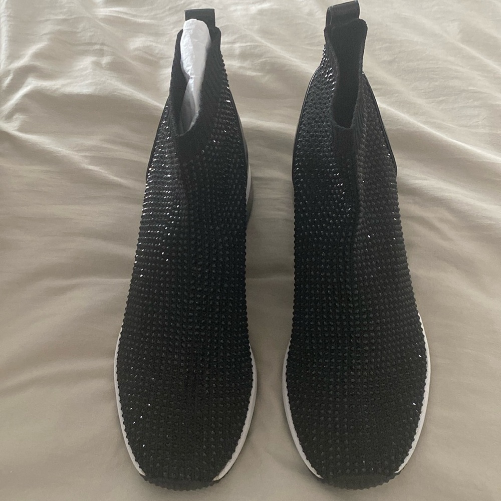 Michael Kors Black wedges size 7